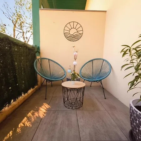 Les En Famille , T3 Terrasse, Equipe Bebe, A Pied * 뷰부코레방